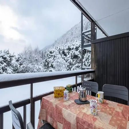 For 4 People * Chamonix